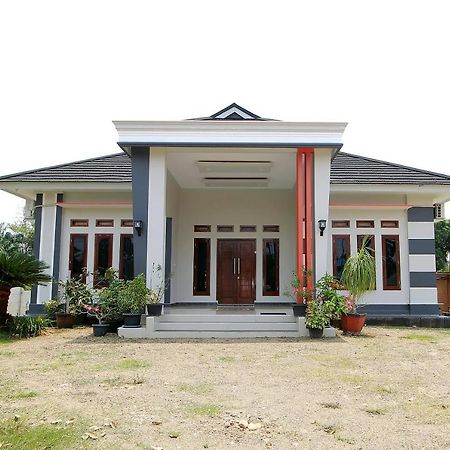 Oyo 739 Guest House Si Kancil Bengkulu Bagian luar foto