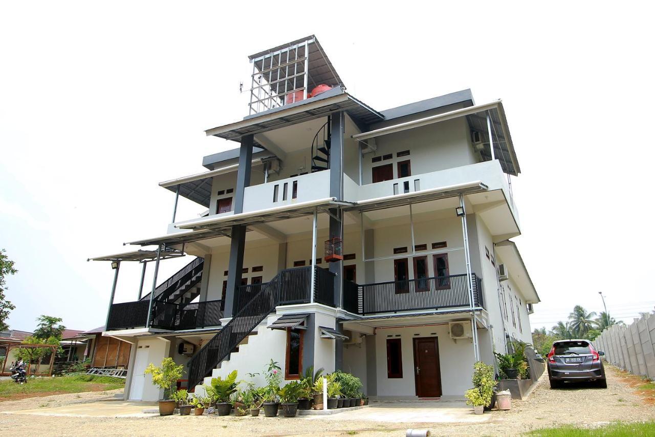 Oyo 739 Guest House Si Kancil Bengkulu Bagian luar foto