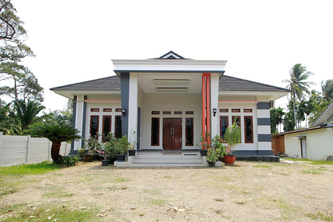 Oyo 739 Guest House Si Kancil Bengkulu Bagian luar foto
